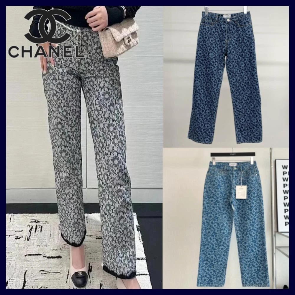 NWT CHANEL 24B Gray Black Denim Floral/Logo Print Jeans F 34/US 2